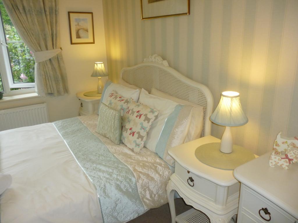 Bed & Breakfast Copperfields Guest House