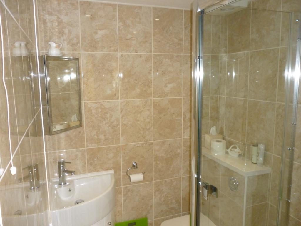 Copperfields 4*