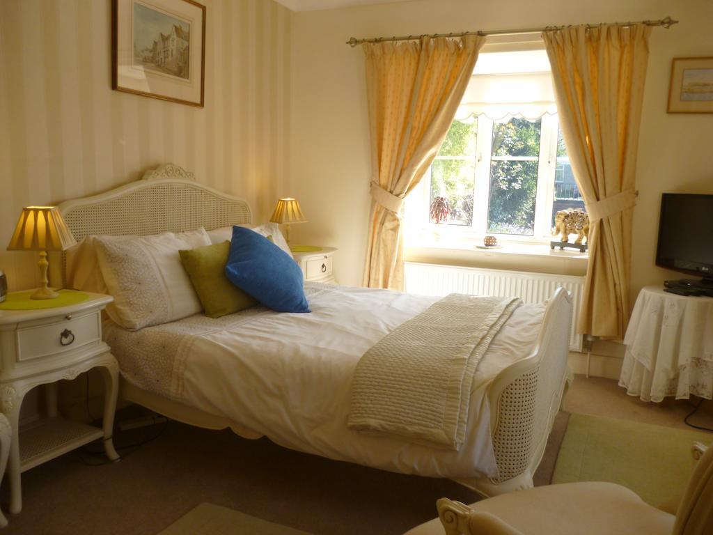 Bed & Breakfast Copperfields Guest House 4*