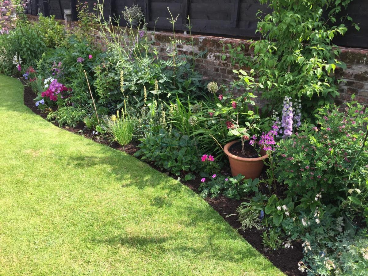 Bed & Breakfast Copperfields Guest House 4*